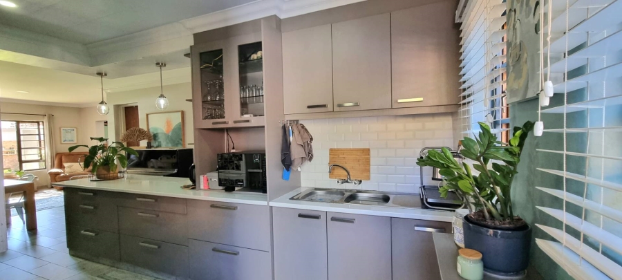 3 Bedroom Property for Sale in Pentagon Park Free State